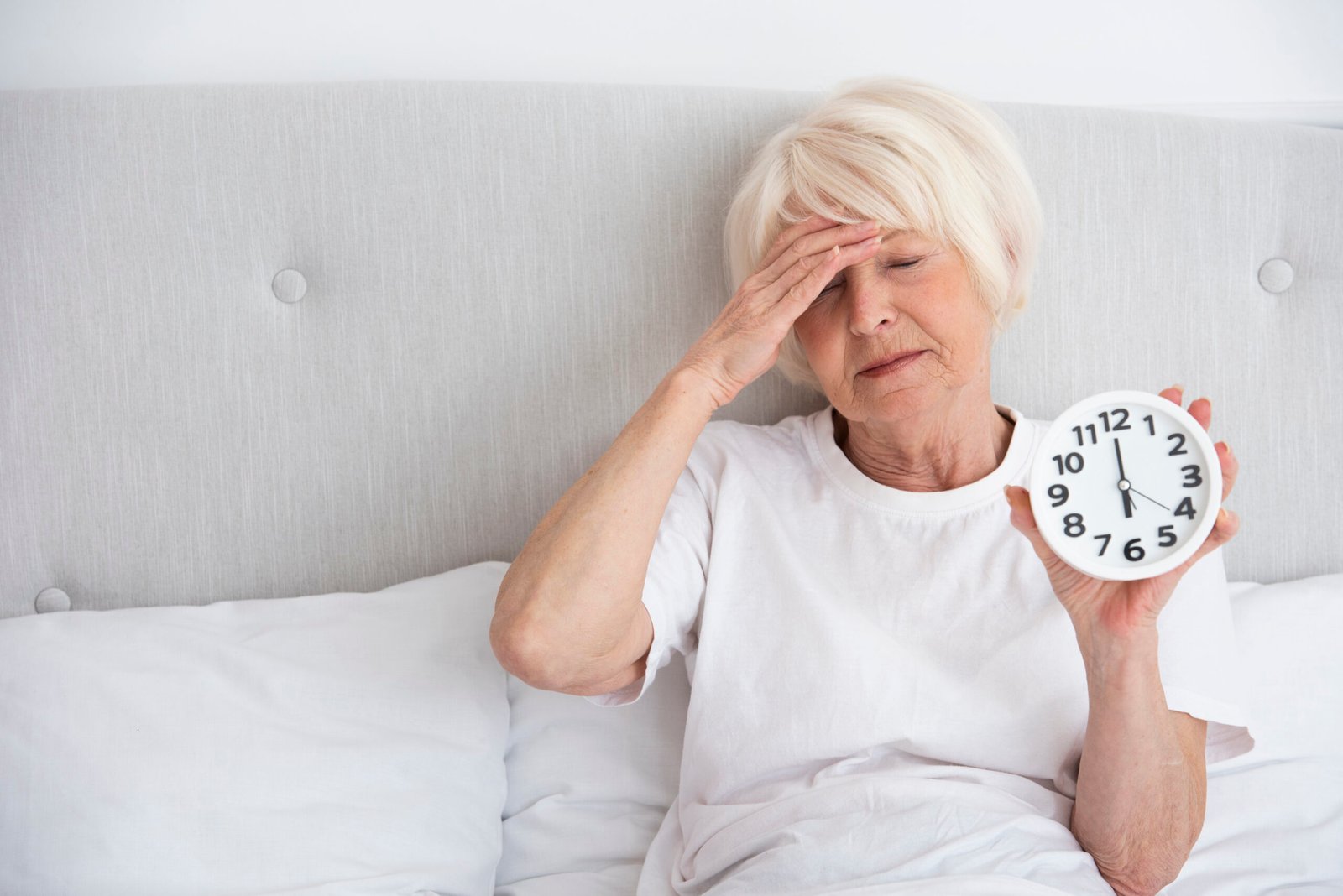 Perimenopause symptoms and treatment - older woman experiencing changes